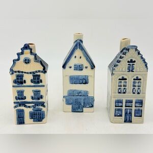 Set of three vintage KLM Delft Blue miniature houses, No.3, No.6,No.15 homes